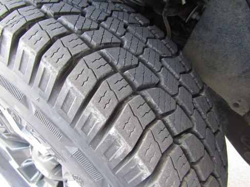 Used 2022 Toyota Tacoma TRD Off-Road w/ Technology Package image 25