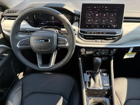 New 2026 Jeep Compass Limited AWD/4WD image 3