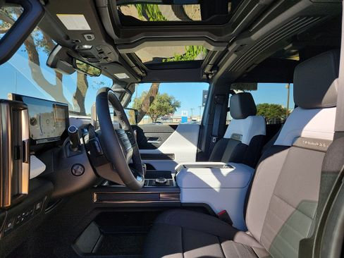 New 2025 GMC Hummer EV 2X image 9