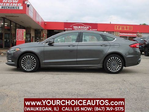 Used 2017 Ford Fusion SE image 8