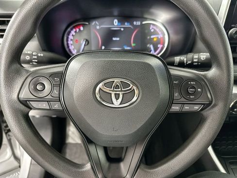 Used 2024 Toyota RAV4 XLE FWD image 18