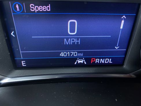 Certified 2023 Chevrolet Equinox LS w/ LS Convenience Package AWD/4WD image 4