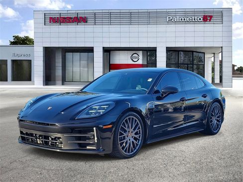 Used 2026 Porsche Panamera image 3