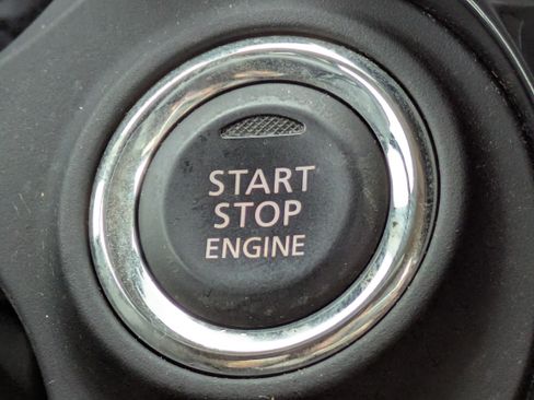 Used 2016 Mitsubishi Outlander SE image 32