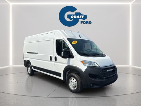 Used 2023 RAM ProMaster 2500 FWD image 4
