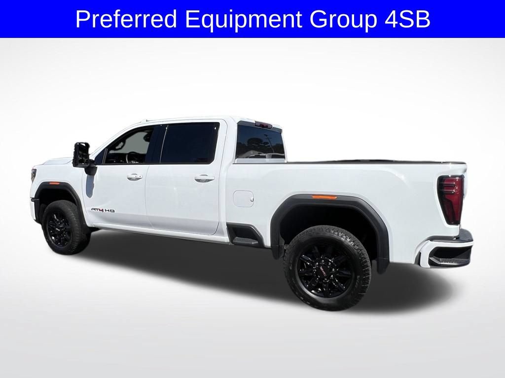 Used 2025 GMC Sierra 2500 AT4 AWD/4WD image 4