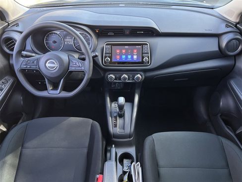 Certified 2025 Nissan Kicks Play S image 8