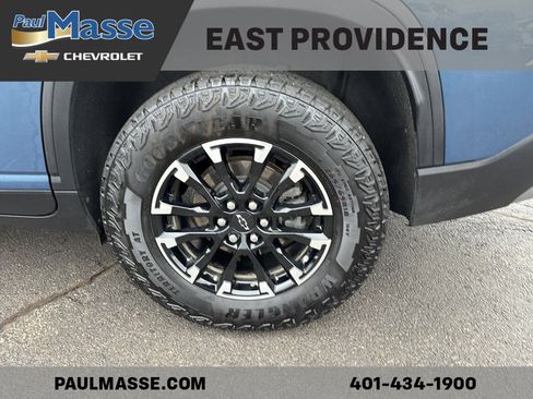 Certified 2025 Chevrolet Traverse Z71 w/ Driver Confidence Package AWD/4WD image 8