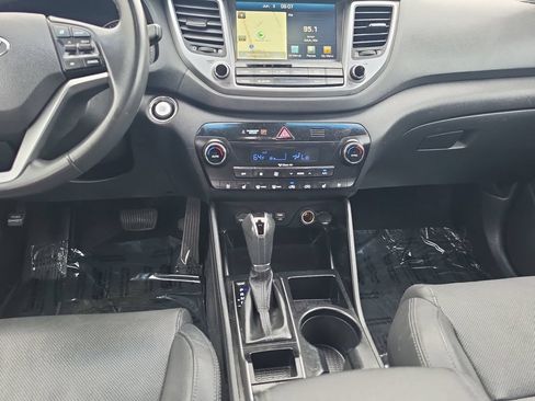 Used 2017 Hyundai Tucson Limited w/ Limited Ultimate Package 03 AWD/4WD image 11