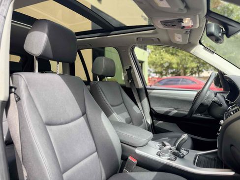 Used 2017 BMW X3 sDrive28i RWD image 9