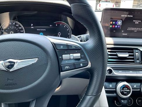 Used 2023 Genesis G70 2.0T AWD/4WD image 12