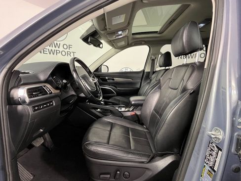 Used 2021 Kia Telluride EX image 17