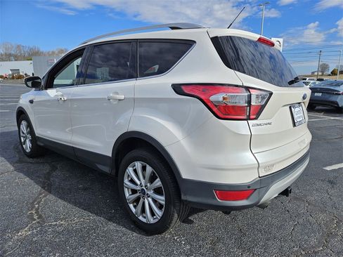 Used 2017 Ford Escape Titanium image 5