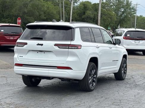 New 2026 Jeep Grand Cherokee L Limited AWD/4WD image 38