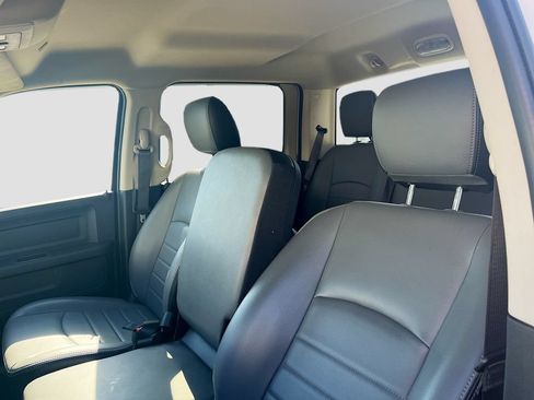 Used 2022 RAM 1500 Tradesman w/ Chrome Appearance Group RWD image 19