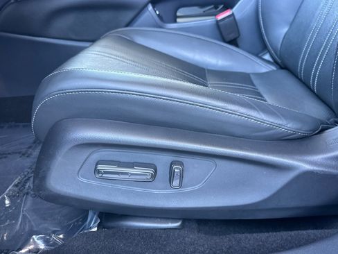 Used 2023 Honda HR-V EX-L image 15