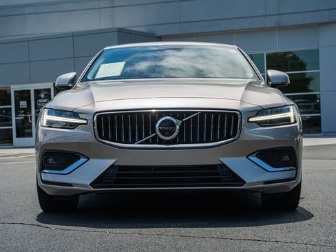 Certified 2023 Volvo S60 B5 Ultimate AWD/4WD image 2