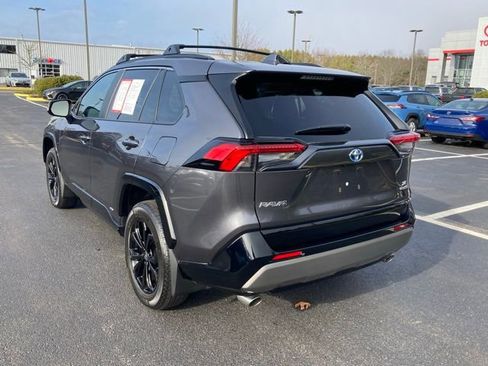 Certified 2024 Toyota RAV4 SE image 3