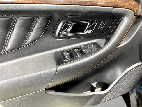 Used 2014 Ford Taurus Limited image 8