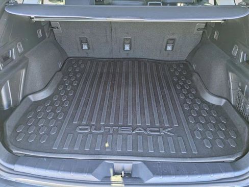 Used 2023 Subaru Outback Onyx Edition image 6