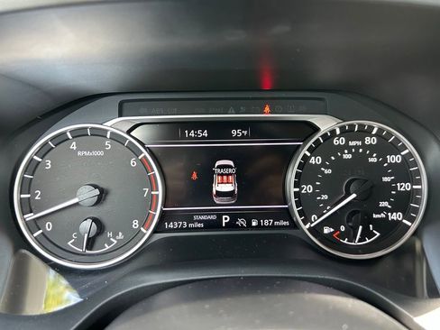 Used 2024 Nissan Rogue SV w/ SV Premium Package FWD image 23