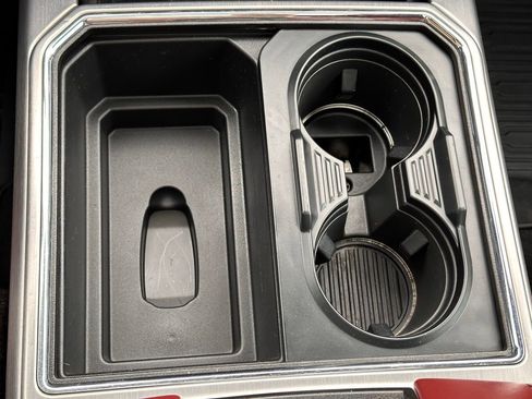 Used 2021 Ford F350 Platinum w/ Tremor Off-Road Package image 40