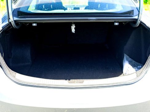 Used 2023 Chevrolet Malibu LT FWD image 25
