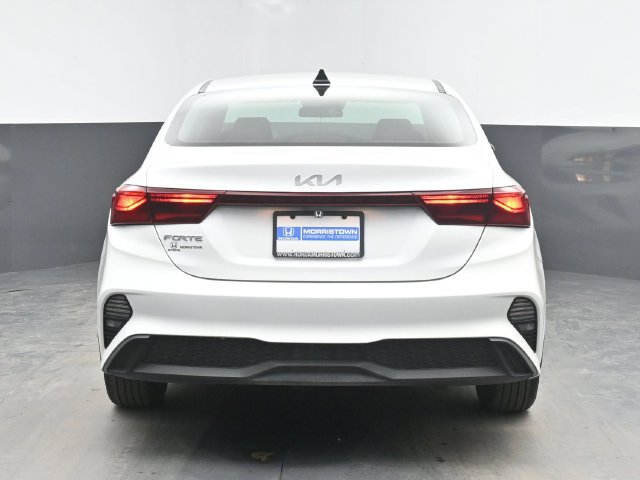 Used 2024 Kia Forte LXS FWD image 9