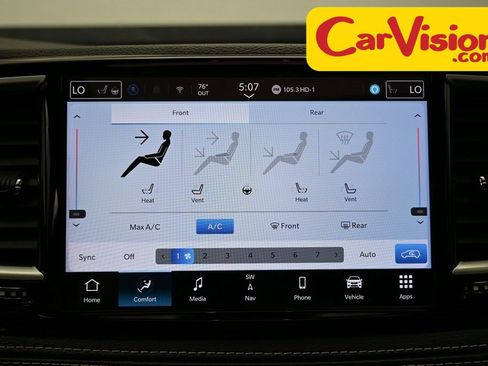 Used 2025 Chrysler Pacifica Limited image 24