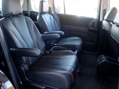 Used 2012 MAZDA MAZDA5 Grand Touring image 34