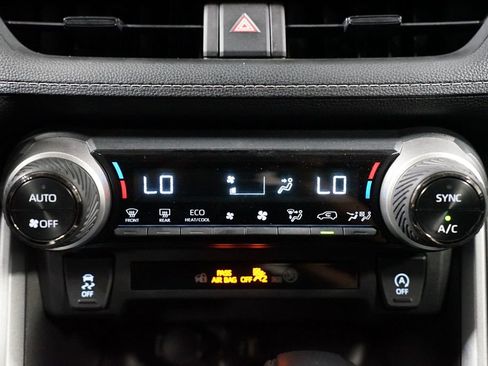 Certified 2025 Toyota RAV4 XLE w/ Convenience Package FWD image 20