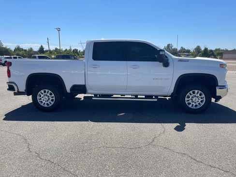 Used 2024 Chevrolet Silverado 3500 LT w/ All Star Edition AWD/4WD image 4