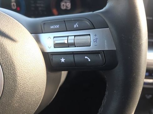 Used 2024 Hyundai Kona SEL AWD/4WD image 23