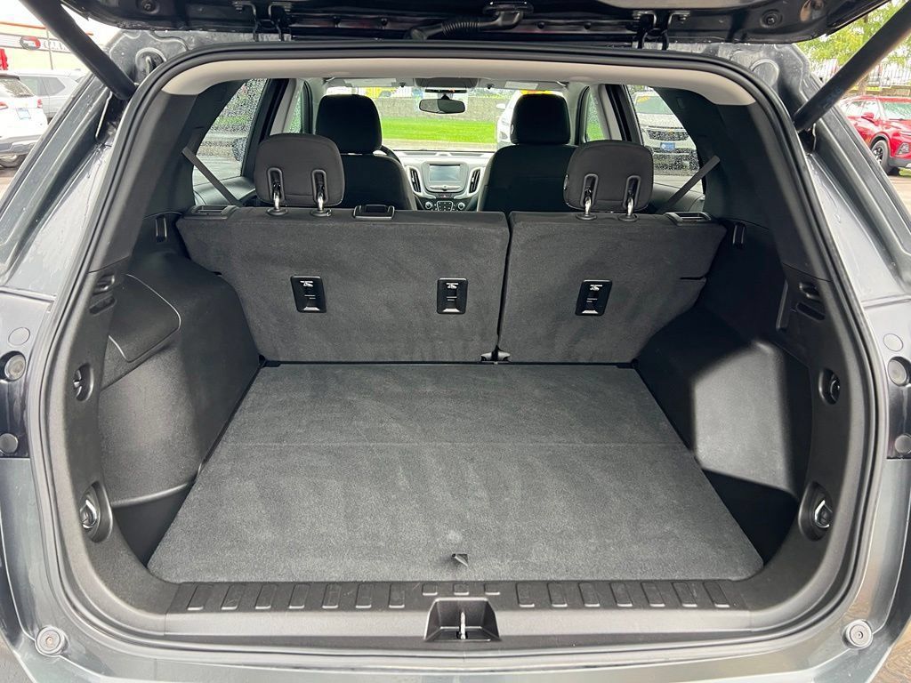 Used 2018 Chevrolet Equinox LT FWD image 24