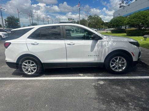 Used 2024 Chevrolet Equinox LS w/ LS Convenience Package FWD image 4