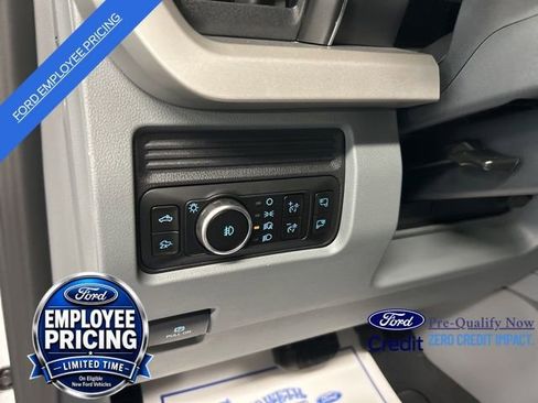 New 2026 Ford F250 XLT w/ XLT Premium Package AWD/4WD image 12
