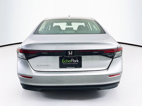 Used 2023 Honda Accord EX image 7