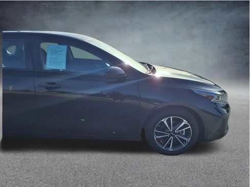 Used 2024 Kia Forte LXS FWD image 19