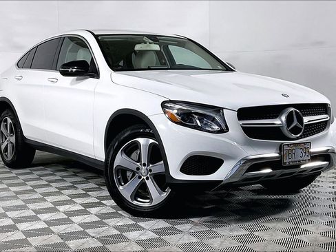 Used 2017 Mercedes-Benz GLC 300 4MATIC Coupe w/ Premium 2 Package image 12