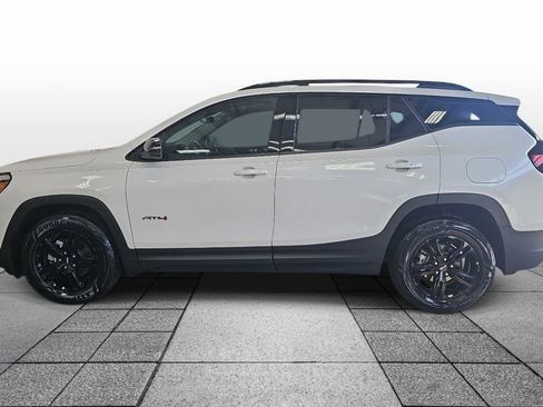 Used 2022 GMC Terrain AT4 w/ Tech Package AWD/4WD image 8