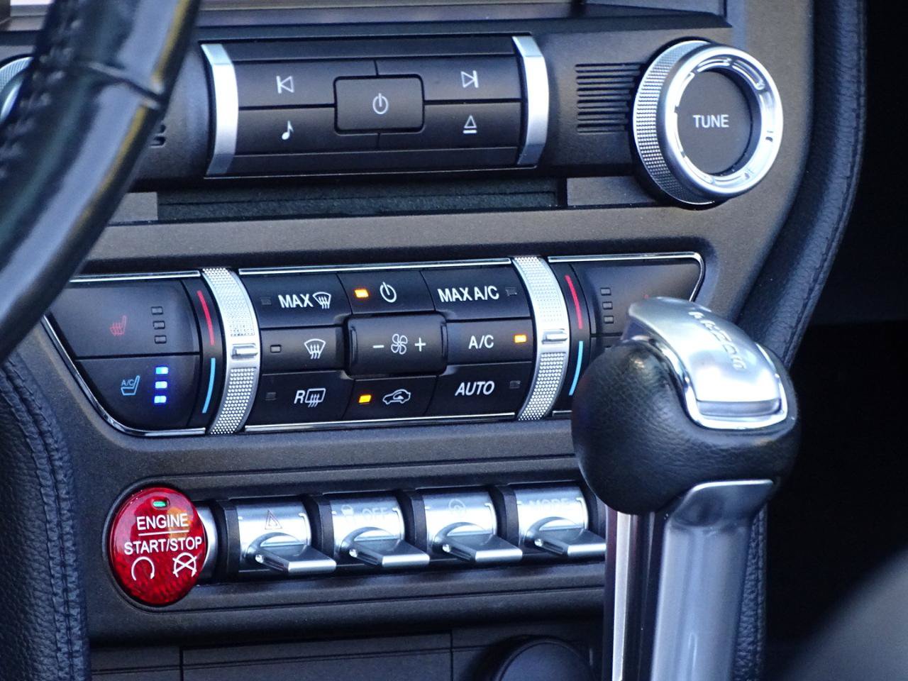 Used 2019 Ford Mustang GT Premium w/ Equipment Group 401A RWD image 28