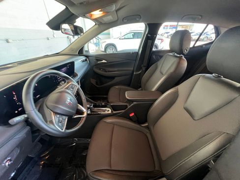 Used 2025 Buick Encore GX Preferred image 27