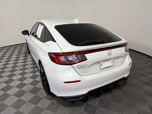 Used 2023 Honda Civic Sport image 4