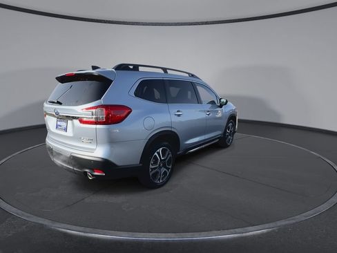 Used 2026 Subaru Ascent Touring AWD/4WD image 8