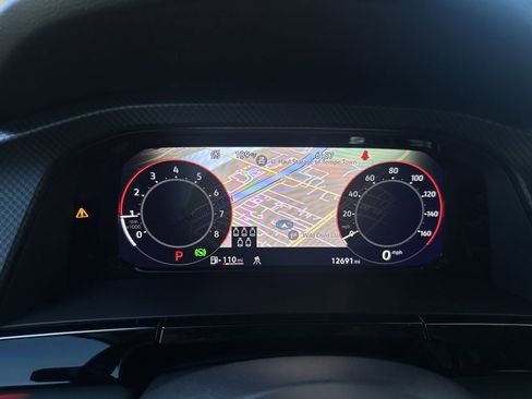 Used 2024 Volkswagen Atlas Peak Edition SEL image 21