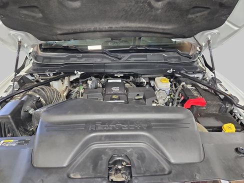 Used 2024 RAM 2500 Laramie AWD/4WD image 33