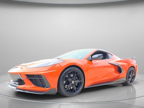 Used 2020 Chevrolet Corvette Stingray Premium Cpe w/ 3LT Preferred Equipment Group image 2