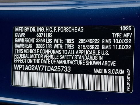 New 2026 Porsche Cayenne GTS image 33