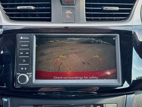 Used 2019 Nissan Sentra SR FWD image 13