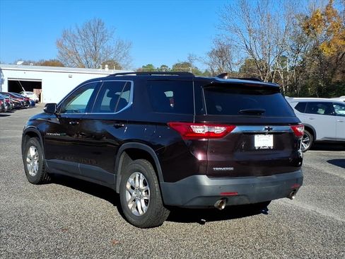 Used 2020 Chevrolet Traverse LT image 6